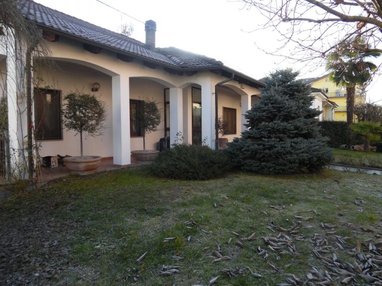 Villa Acqui T. (AL) – Rif. Vas 0242