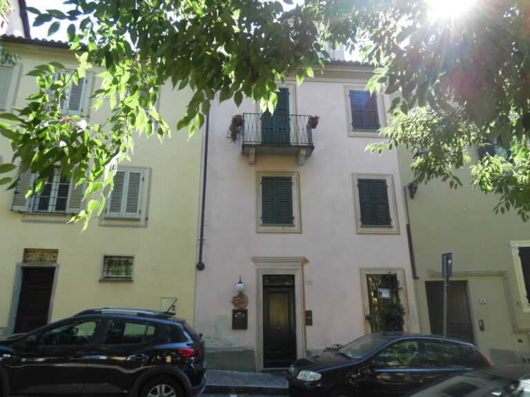 Porzione di casa d’epoca – Acqui T. (AL) – Rif. Vas 0438