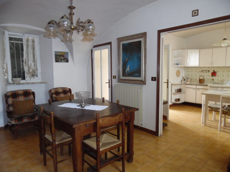 Casa Melazzo Fraz. Arzello (AL) – Rif. Vas 0463