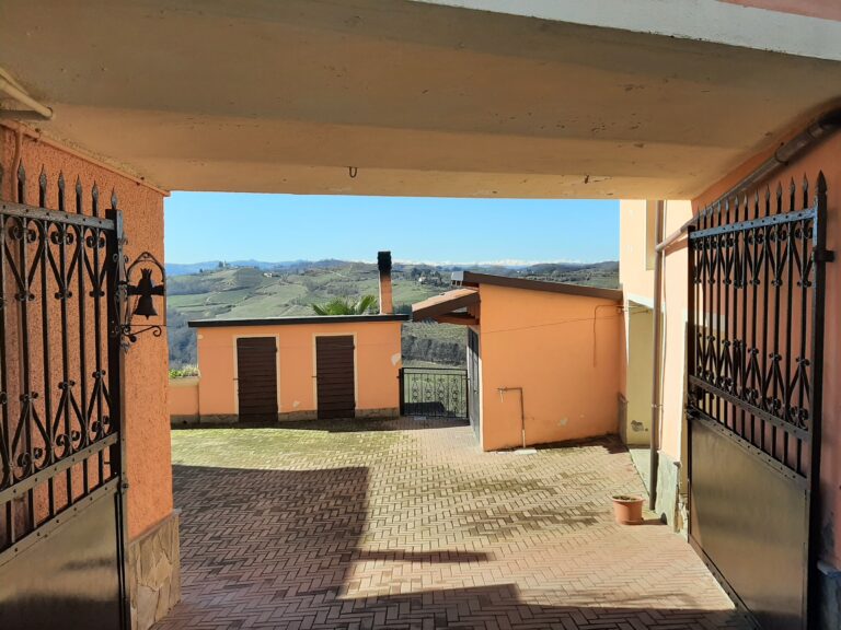 Casa Montabone (AT) – Rif. Vas 0500